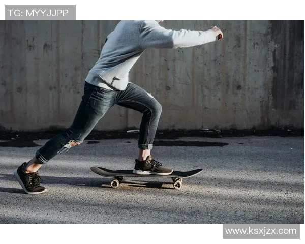 滑板文化的崛起:深入广州滑板队的训练与技巧探索 滑板文化的崛起:深入广州滑板队的训练与技巧探索